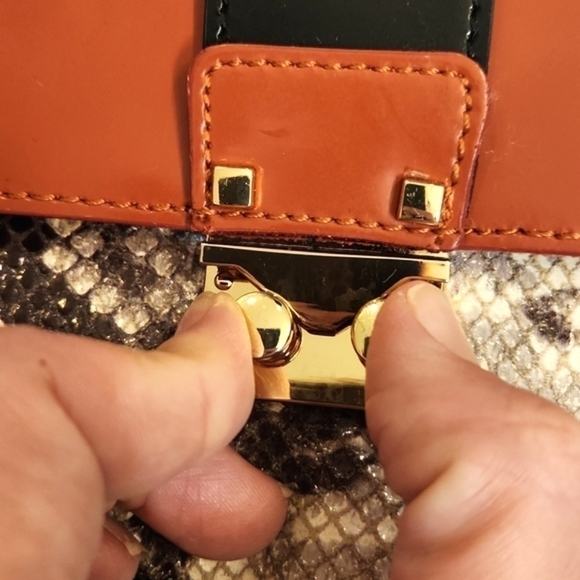 WOMENS Vittoria Napoli made in Italy snakeskin & leather shoulder bag & Keychain - Picture 8 of 16